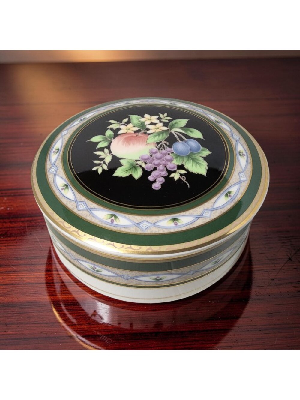 vintage mikasa japan porcelain orchard fruit keepsake/trinket box.